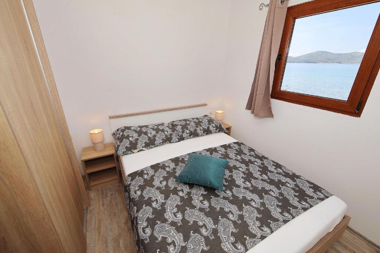 Mobile Home Plumeria 1 Biograd Na Moru Buitenkant foto